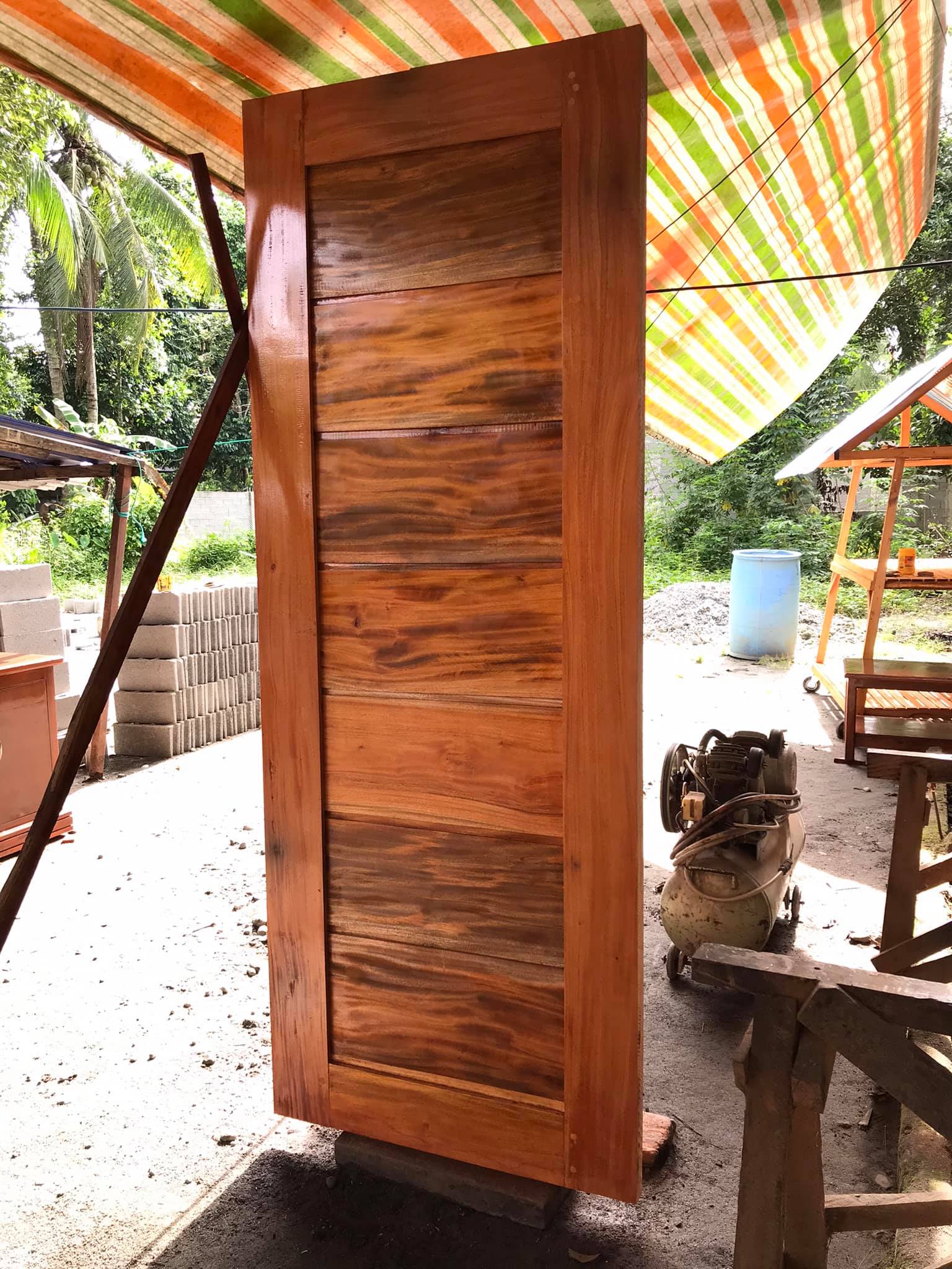 7 Panel Door